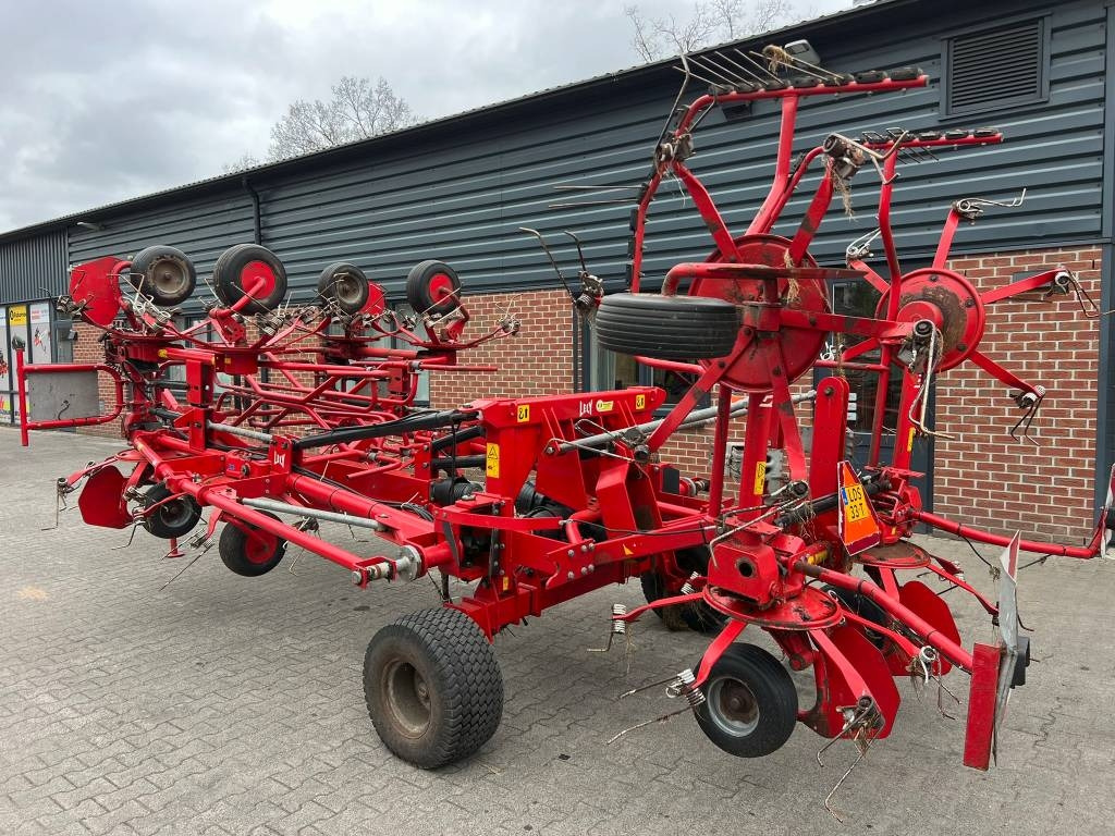 Lely Lotus 1325 - Сеноворошилка: фото 3 Lely Lotus 1325 - Сеноворошилка: фото 3