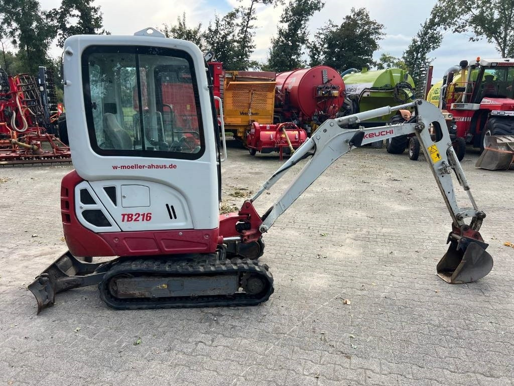Takeuchi TB 216 - Мини-экскаватор: фото 5 Takeuchi TB 216 - Мини-экскаватор: фото 5