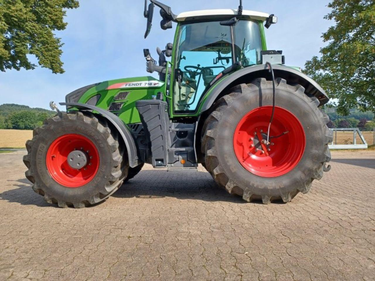 Fendt 718 S4 Vario - Трактор: фото 3 Fendt 718 S4 Vario - Трактор: фото 3