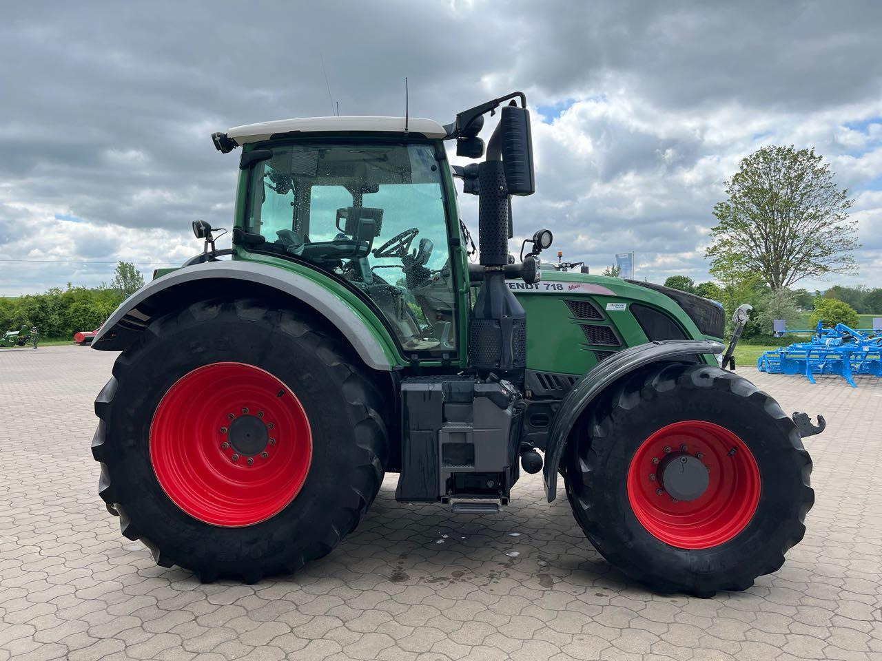 Fendt 718 Vario SCR - Трактор: фото 1 Fendt 718 Vario SCR - Трактор: фото 1