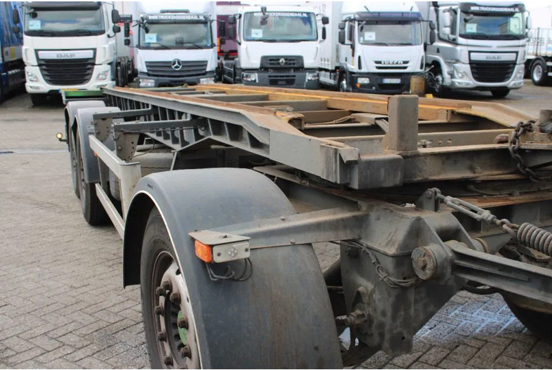 Burg 3X SAF - Прицеп-контейнеровоз/ Сменный кузов: фото 5 Burg 3X SAF - Прицеп-контейнеровоз/ Сменный кузов: фото 5