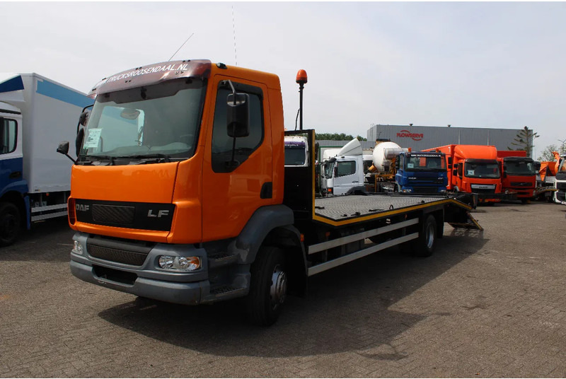 DAF LF 55.220 + HYDROLIC RAMPS + MANUAL - Автовоз: фото 2 DAF LF 55.220 + HYDROLIC RAMPS + MANUAL - Автовоз: фото 2