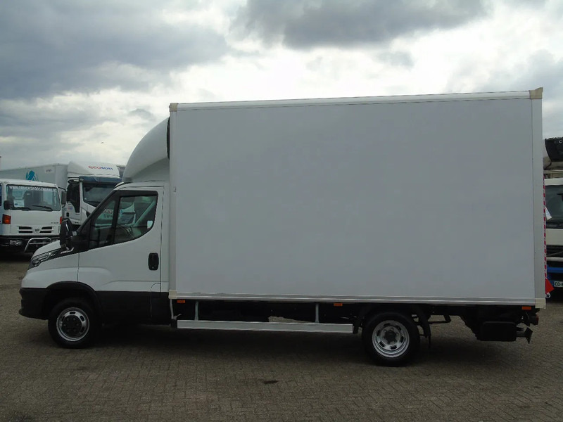 Iveco Daily 40 C18 + LIFT - Фургон с закрытым кузовом: фото 3 Iveco Daily 40 C18 + LIFT - Фургон с закрытым кузовом: фото 3
