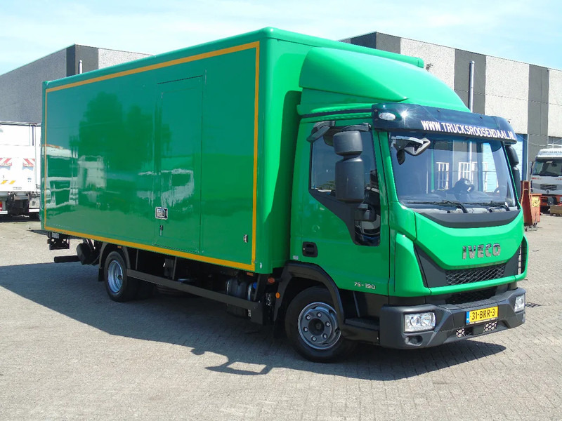 Iveco Eurocargo 75E190 + lift + 3p + EURO 6 - Грузовик с закрытым кузовом: фото 2 Iveco Eurocargo 75E190 + lift + 3p + EURO 6 - Грузовик с закрытым кузовом: фото 2