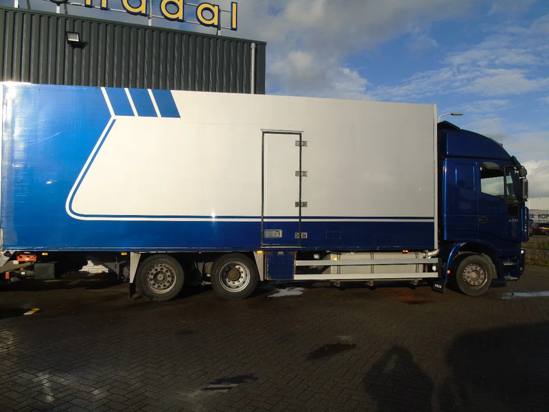 Iveco Stralis 430 + 6X2 + LIFT - Грузовик с закрытым кузовом: фото 3 Iveco Stralis 430 + 6X2 + LIFT - Грузовик с закрытым кузовом: фото 3