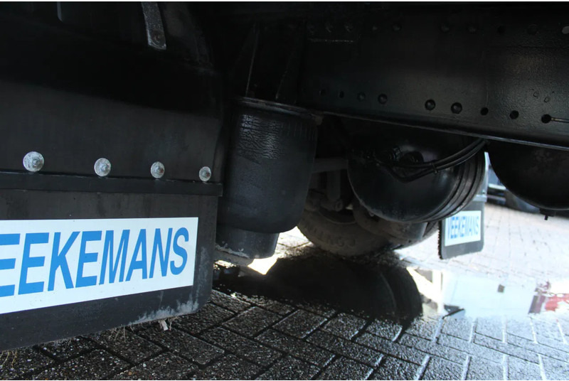 Тентованный грузовик MAN TGL 12.210 + MANUAL + 2.70HEIGHT + CAMERA: фото 18 Тентованный грузовик MAN TGL 12.210 + MANUAL + 2.70HEIGHT + CAMERA: фото 18