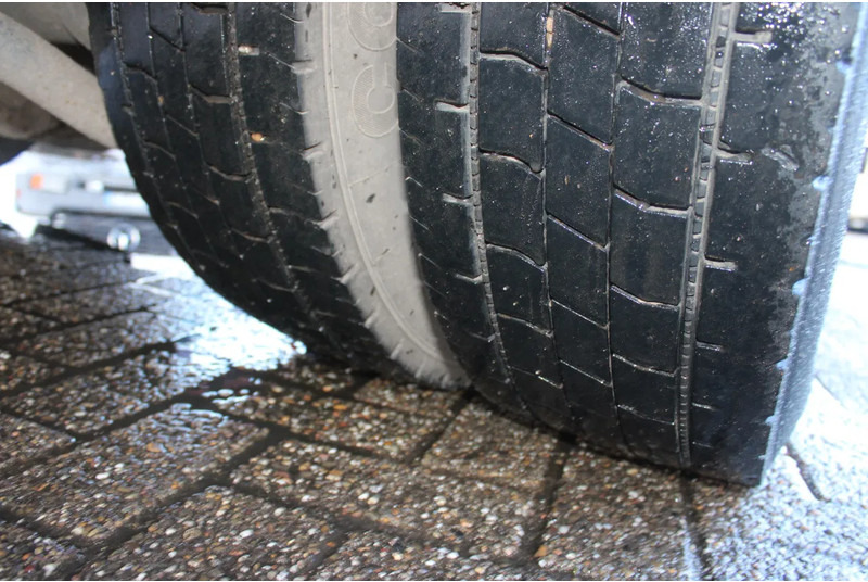 Тентованный грузовик MAN TGL 12.210 + MANUAL + 2.70HEIGHT + CAMERA: фото 17 Тентованный грузовик MAN TGL 12.210 + MANUAL + 2.70HEIGHT + CAMERA: фото 17