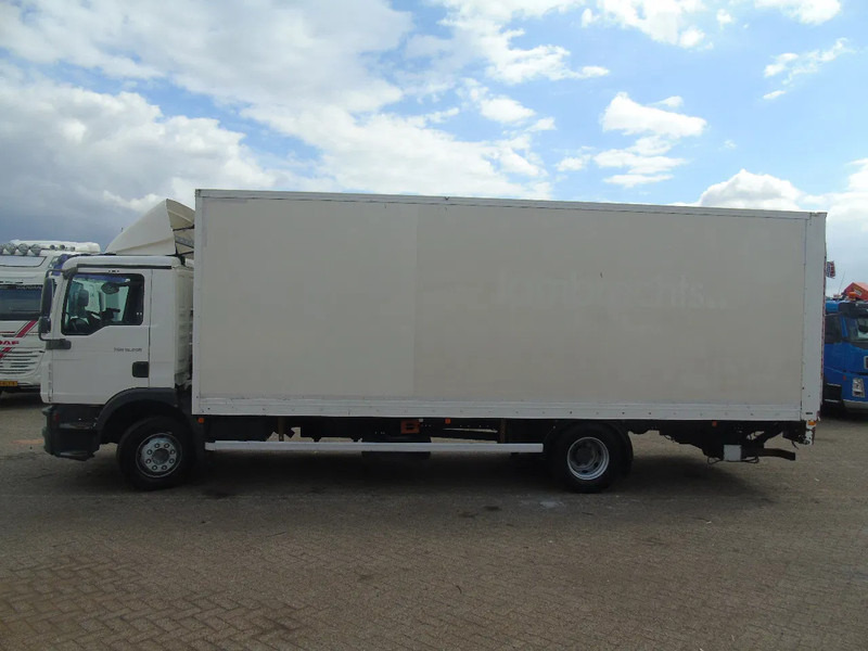 MAN TGM 15.250 + MANUAL + EURO 5 + LIFT - Грузовик с закрытым кузовом: фото 2 MAN TGM 15.250 + MANUAL + EURO 5 + LIFT - Грузовик с закрытым кузовом: фото 2