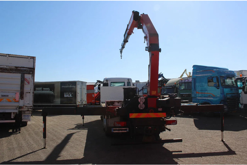 MAN TGS 26.440 + HMF 22T/M + remote + 6x2 steering + EURO 5 - Автоманипулятор: фото 4 MAN TGS 26.440 + HMF 22T/M + remote + 6x2 steering + EURO 5 - Автоманипулятор: фото 4