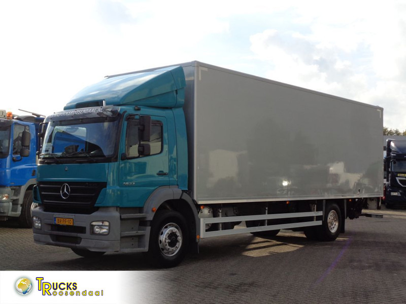 Mercedes-Benz AXOR 1823 + Dhollandia Lift - Грузовик с закрытым кузовом: фото 1 Mercedes-Benz AXOR 1823 + Dhollandia Lift - Грузовик с закрытым кузовом: фото 1