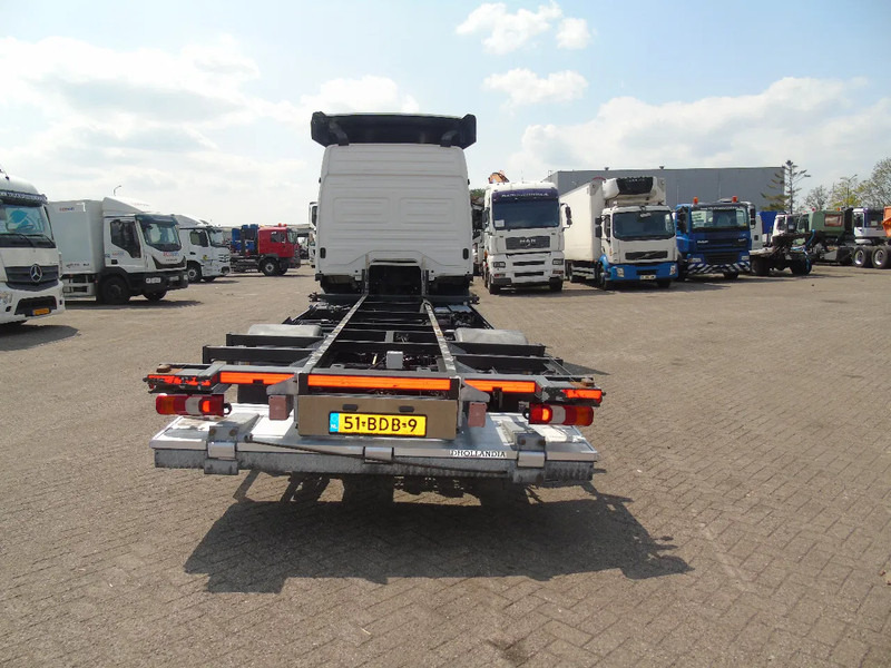 Mercedes-Benz Atego 1218 + EURO 6 + 5 PERS + BDF + LIFT - Грузовик-контейнеровоз/ Сменный кузов: фото 5 Mercedes-Benz Atego 1218 + EURO 6 + 5 PERS + BDF + LIFT - Грузовик-контейнеровоз/ Сменный кузов: фото 5