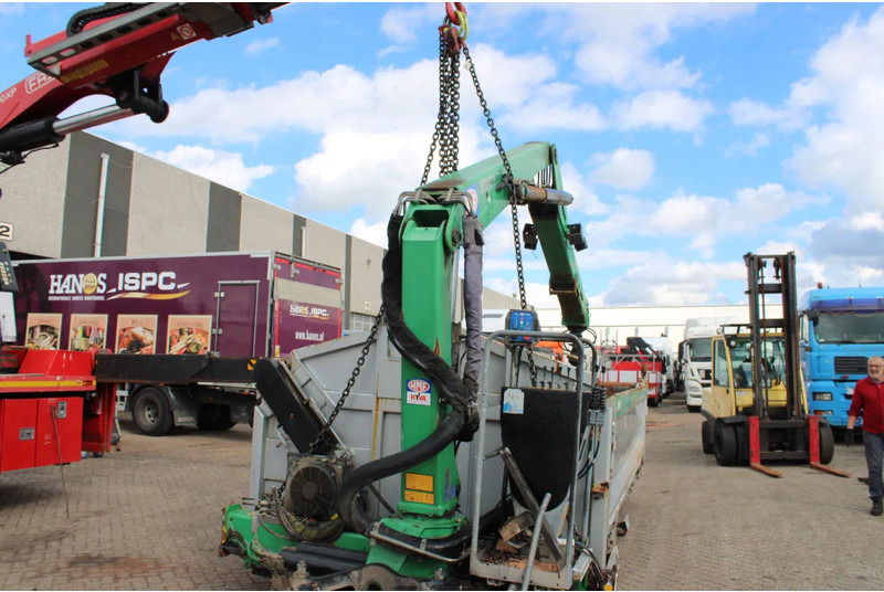 HMF 1643 Z2 1643 Z2 + Z CRANE + TIPPER SYSTEM COMPLETE - Навесное оборудование: фото 5 HMF 1643 Z2 1643 Z2 + Z CRANE + TIPPER SYSTEM COMPLETE - Навесное оборудование: фото 5