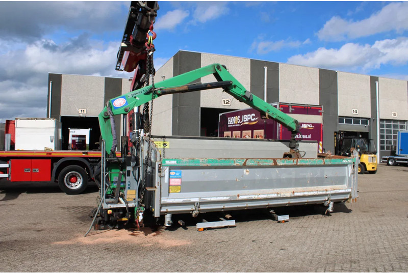 HMF 1643 Z2 1643 Z2 + Z CRANE + TIPPER SYSTEM COMPLETE - Навесное оборудование: фото 2 HMF 1643 Z2 1643 Z2 + Z CRANE + TIPPER SYSTEM COMPLETE - Навесное оборудование: фото 2
