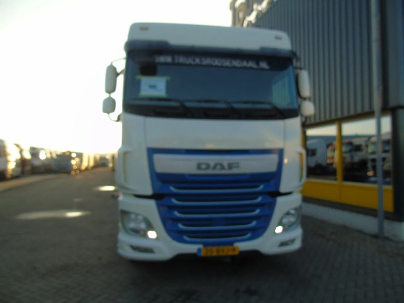 DAF XF 410 + EURO 6 - Тягач: фото 5 DAF XF 410 + EURO 6 - Тягач: фото 5