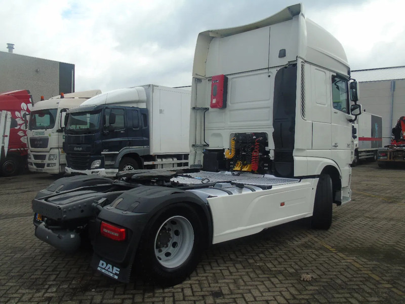 DAF XF 460 + EURO 6 + SSC - Тягач: фото 5 DAF XF 460 + EURO 6 + SSC - Тягач: фото 5