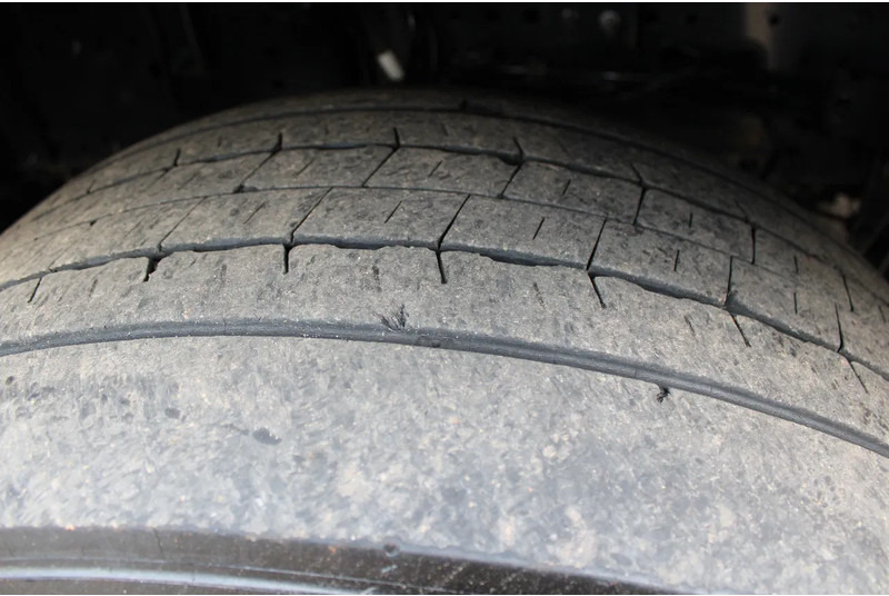 Iveco S-WAY 460 + LNG + retarder + euro 6 - Тягач: фото 4 Iveco S-WAY 460 + LNG + retarder + euro 6 - Тягач: фото 4