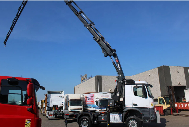 Mercedes-Benz Arocs 2051 + 4X4 + HIAB 302 E6 / JIB 70 X 4 + 10 EXTENTSIONS / NEW!! - Тягач: фото 2 Mercedes-Benz Arocs 2051 + 4X4 + HIAB 302 E6 / JIB 70 X 4 + 10 EXTENTSIONS / NEW!! - Тягач: фото 2
