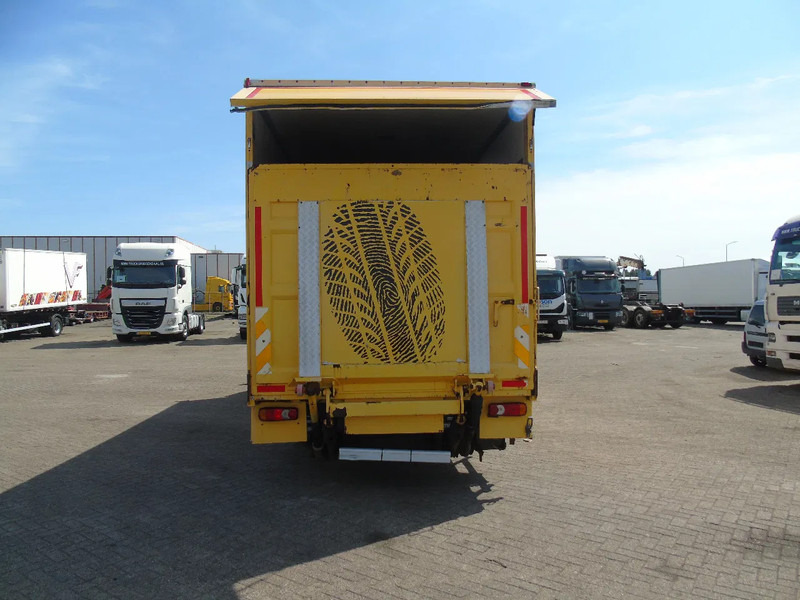 Volvo FL 240 + MANUAL + lift - Грузовик с закрытым кузовом: фото 4 Volvo FL 240 + MANUAL + lift - Грузовик с закрытым кузовом: фото 4
