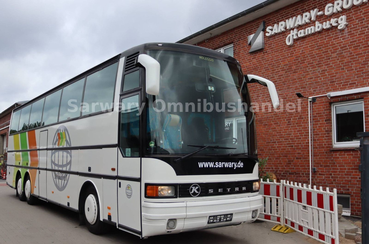 Setra 215 HDH*41 Sitze*VIP*8 Gang*Klima*WC*TV*Clubecke - Туристический автобус: фото 1 Setra 215 HDH*41 Sitze*VIP*8 Gang*Klima*WC*TV*Clubecke - Туристический автобус: фото 1