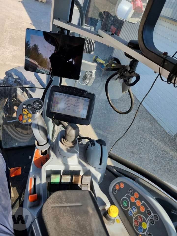 New Holland T 7.200 - Трактор: фото 3 New Holland T 7.200 - Трактор: фото 3