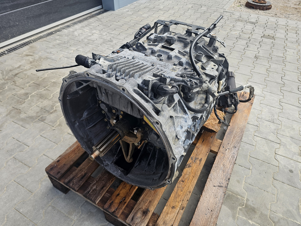 DAF XF 105 GEARBOX / 12AS2330 TD / COMPLETE / WORLDWIDE DELIVERY - Коробка передач: фото 3 DAF XF 105 GEARBOX / 12AS2330 TD / COMPLETE / WORLDWIDE DELIVERY - Коробка передач: фото 3