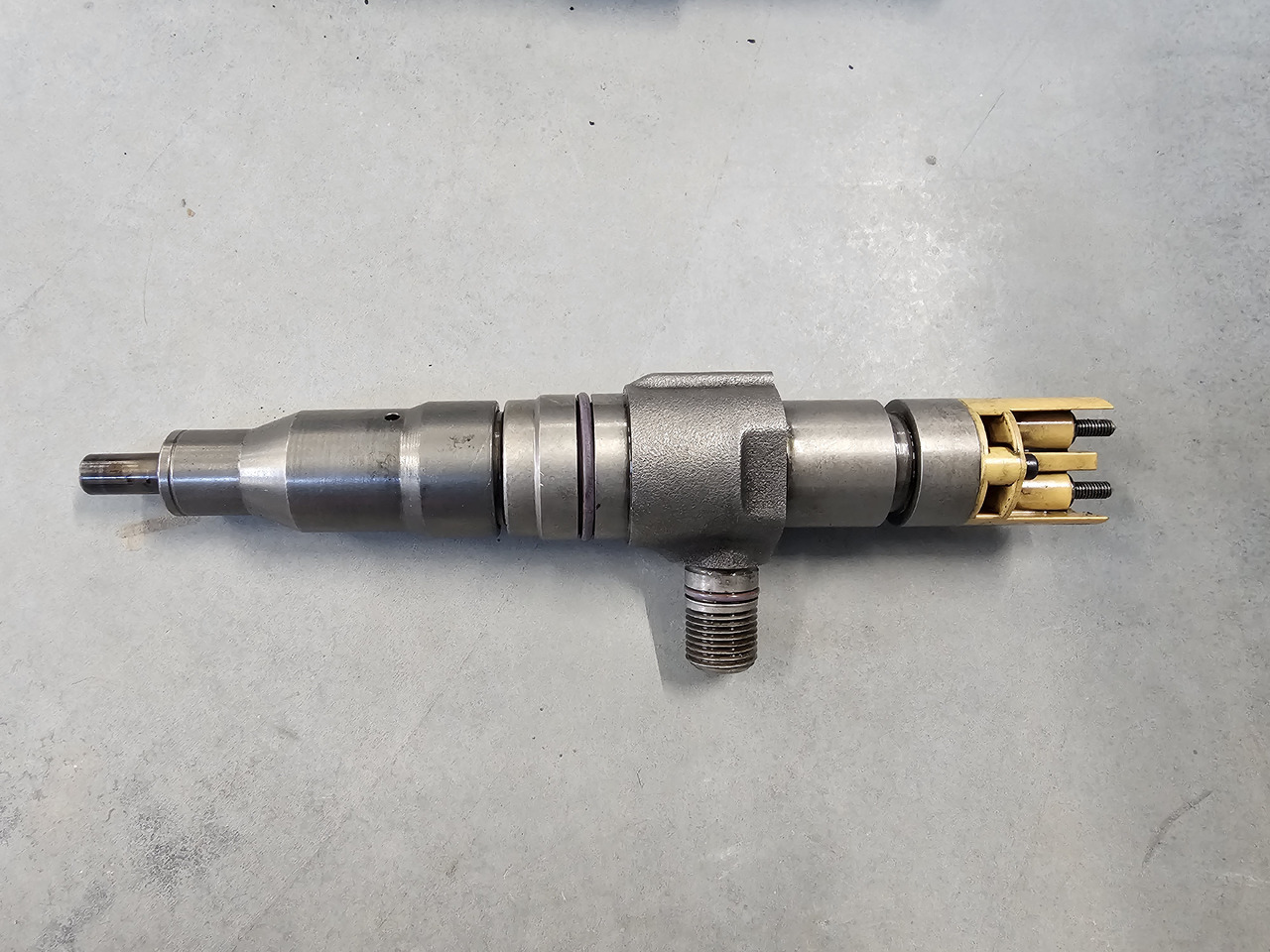 MERCEDES-BENZ ATEGO MP4 EURO 6 / INJECTORS SET / OM936 / A9362187007 - Распределитель впрыска: фото 3 MERCEDES-BENZ ATEGO MP4 EURO 6 / INJECTORS SET / OM936 / A9362187007 - Распределитель впрыска: фото 3