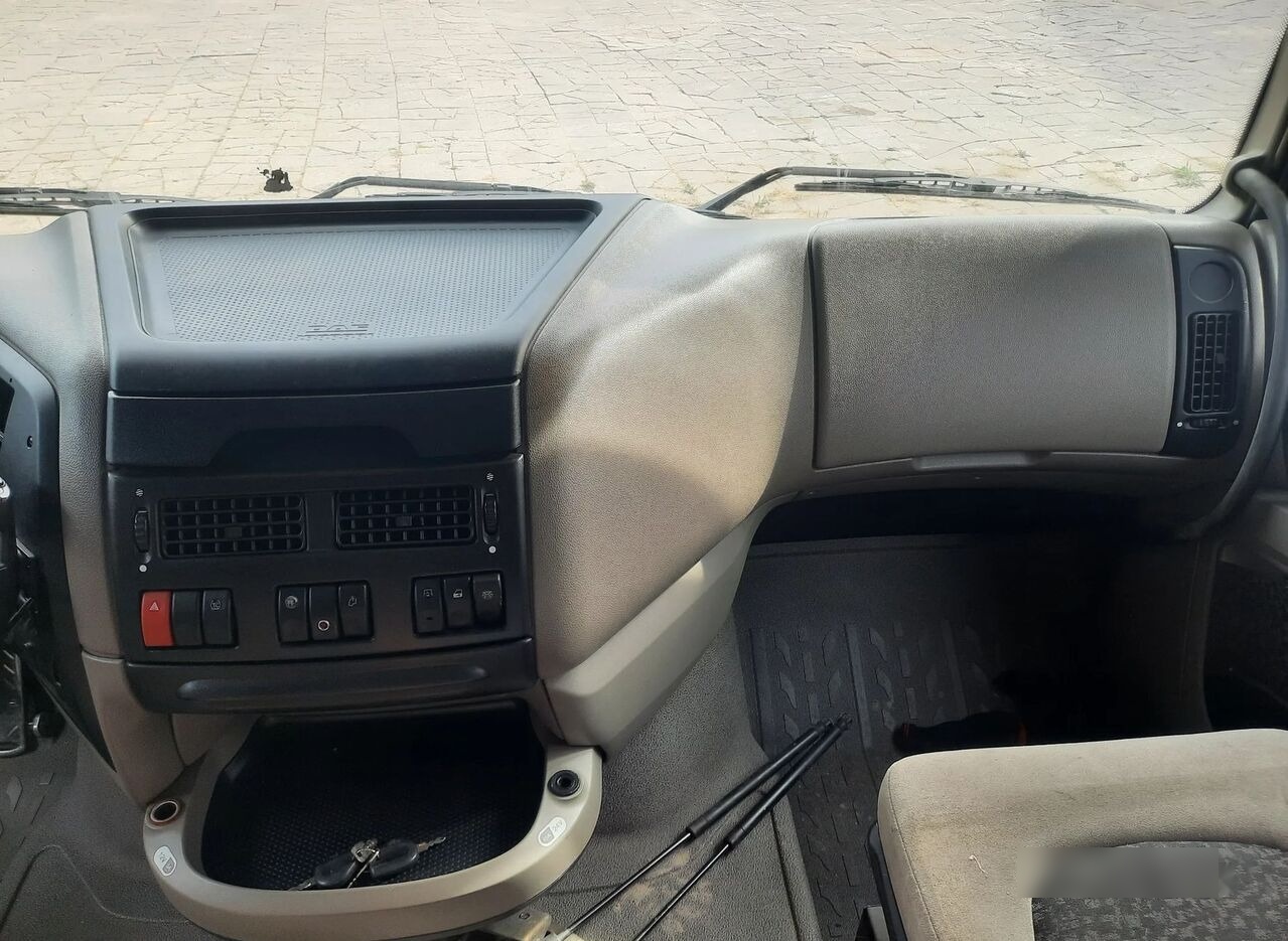 Przekładka deska rozdzielcza kokpit DAF XF 105 truck - Кузов и экстерьер для Грузовиков: фото 3 Przekładka deska rozdzielcza kokpit DAF XF 105 truck - Кузов и экстерьер для Грузовиков: фото 3
