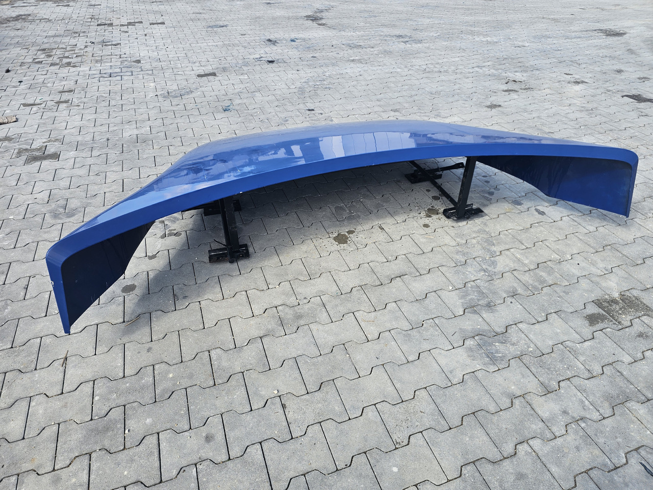RENAULT RANGE T460 T480 T520 / ROOF SPOILER - Аэродинамика/ Спойлеры: фото 3 RENAULT RANGE T460 T480 T520 / ROOF SPOILER - Аэродинамика/ Спойлеры: фото 3