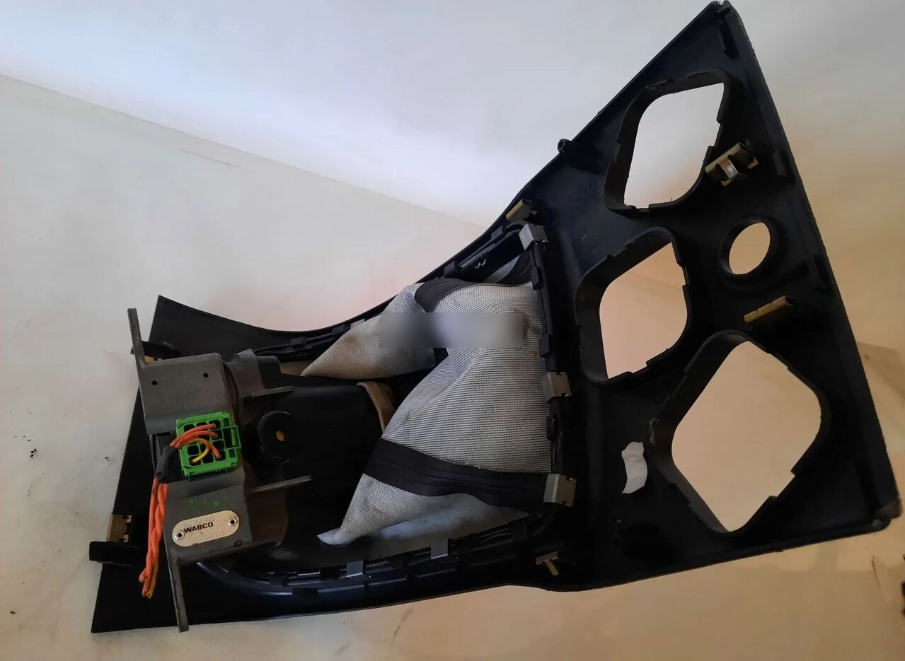 Renault Joystick lewarek zmiany biegów RENAULT MAGNUM DXI 12 Renault truck - Коробка передач для Грузовиков: фото 4 Renault Joystick lewarek zmiany biegów RENAULT MAGNUM DXI 12 Renault truck - Коробка передач для Грузовиков: фото 4