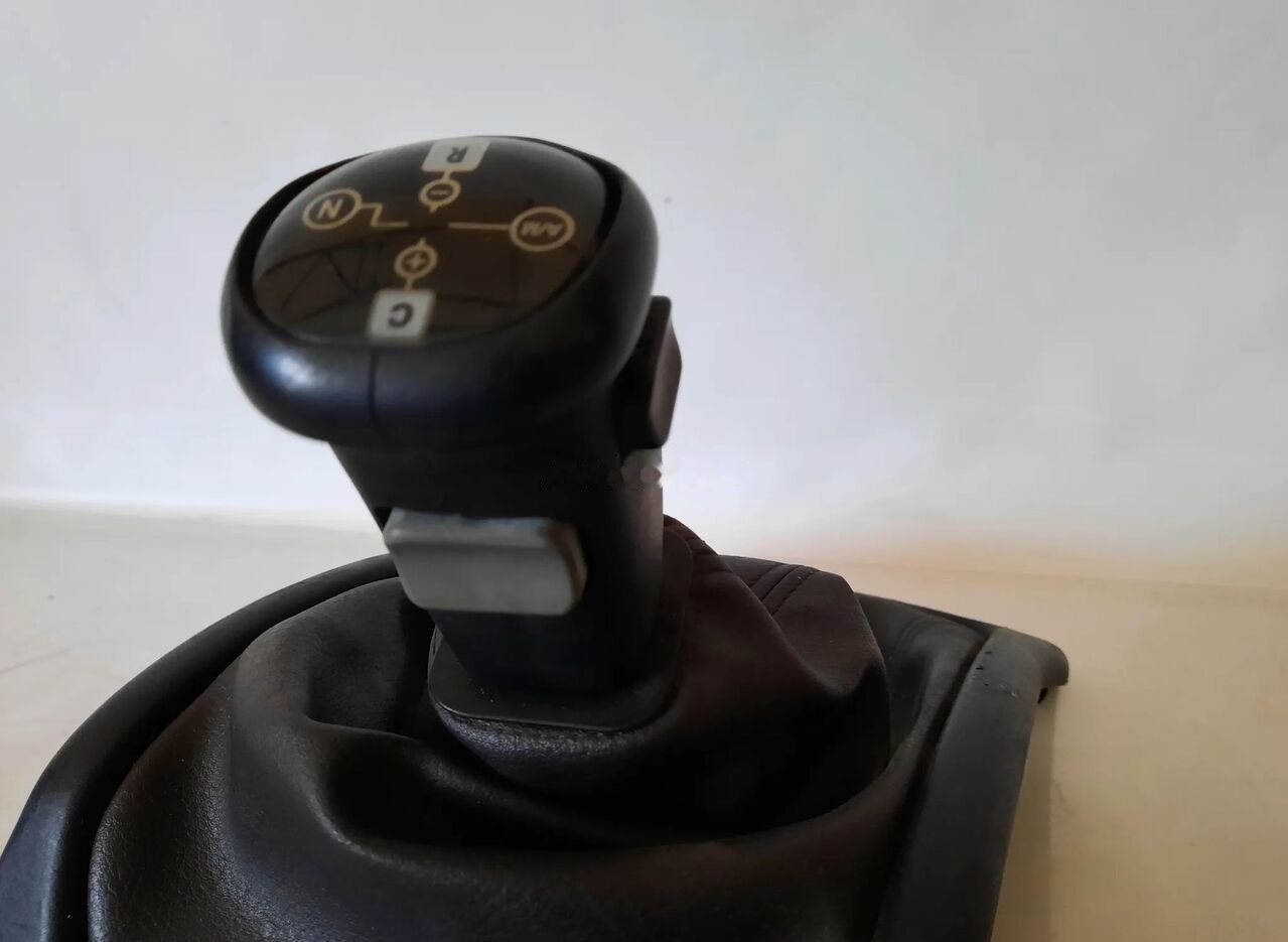Renault Joystick lewarek zmiany biegów RENAULT MAGNUM DXI 12 Renault truck - Коробка передач для Грузовиков: фото 3 Renault Joystick lewarek zmiany biegów RENAULT MAGNUM DXI 12 Renault truck - Коробка передач для Грузовиков: фото 3