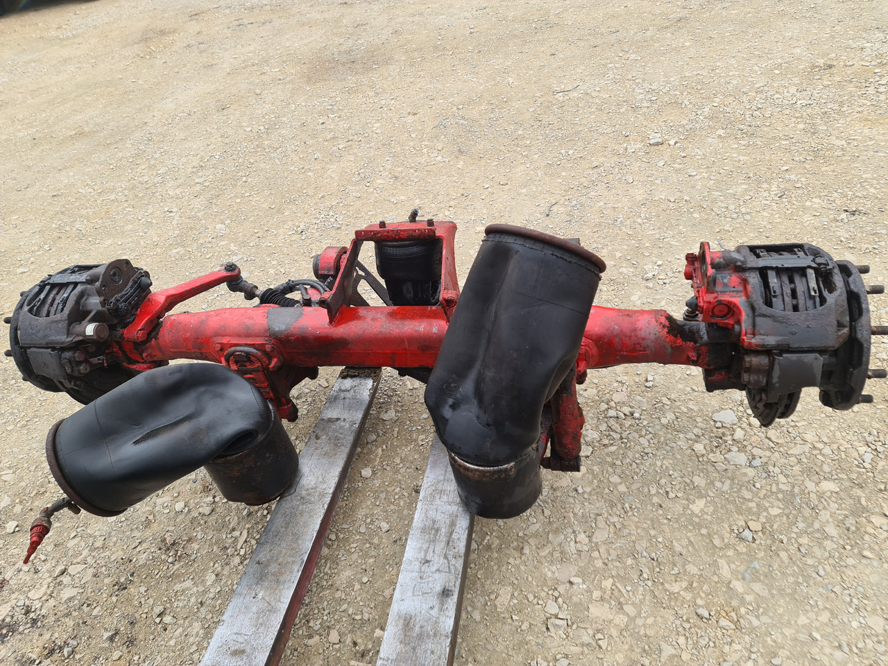 SCANIA REAR STEERING AXLE / 6x2 - Ось и запчасти: фото 4 SCANIA REAR STEERING AXLE / 6x2 - Ось и запчасти: фото 4