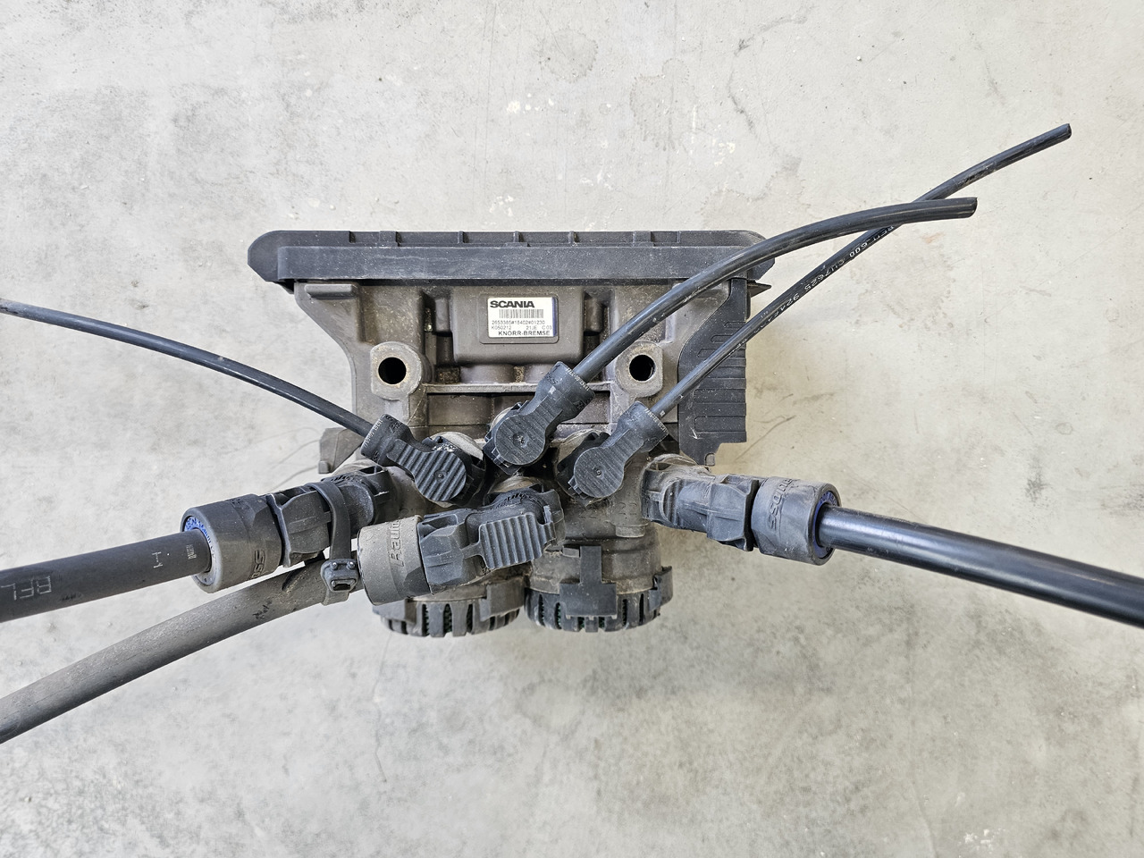 SCANIA S, R, P, G / REAR EBS VALVE / 2653385 / K050212 - Тормозной клапан: фото 2 SCANIA S, R, P, G / REAR EBS VALVE / 2653385 / K050212 - Тормозной клапан: фото 2