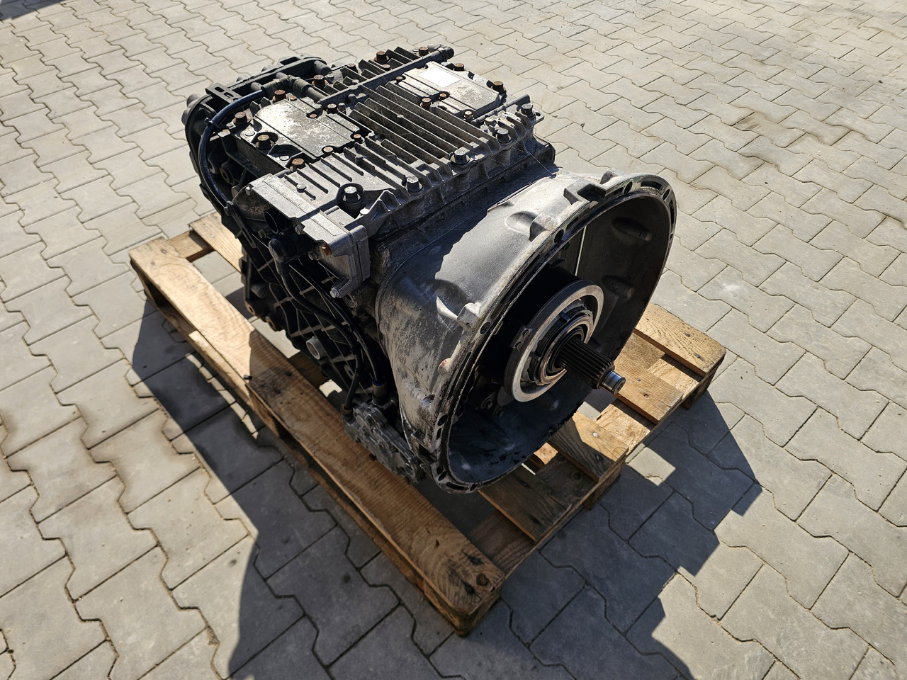 VOLVO FH FM / AT2612D I-SHIFT / AUTOMATIC GEARBOX - Коробка передач: фото 4 VOLVO FH FM / AT2612D I-SHIFT / AUTOMATIC GEARBOX - Коробка передач: фото 4