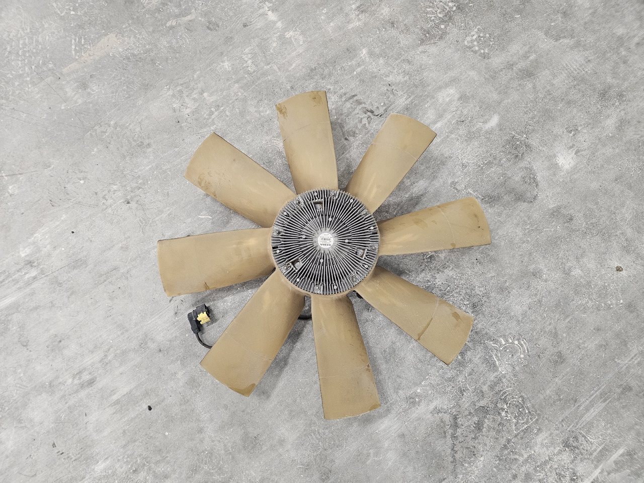 VOLVO FH FM FMX EURO 6 / VISCO FAN / 21990515 - Вентилятор: фото 2 VOLVO FH FM FMX EURO 6 / VISCO FAN / 21990515 - Вентилятор: фото 2