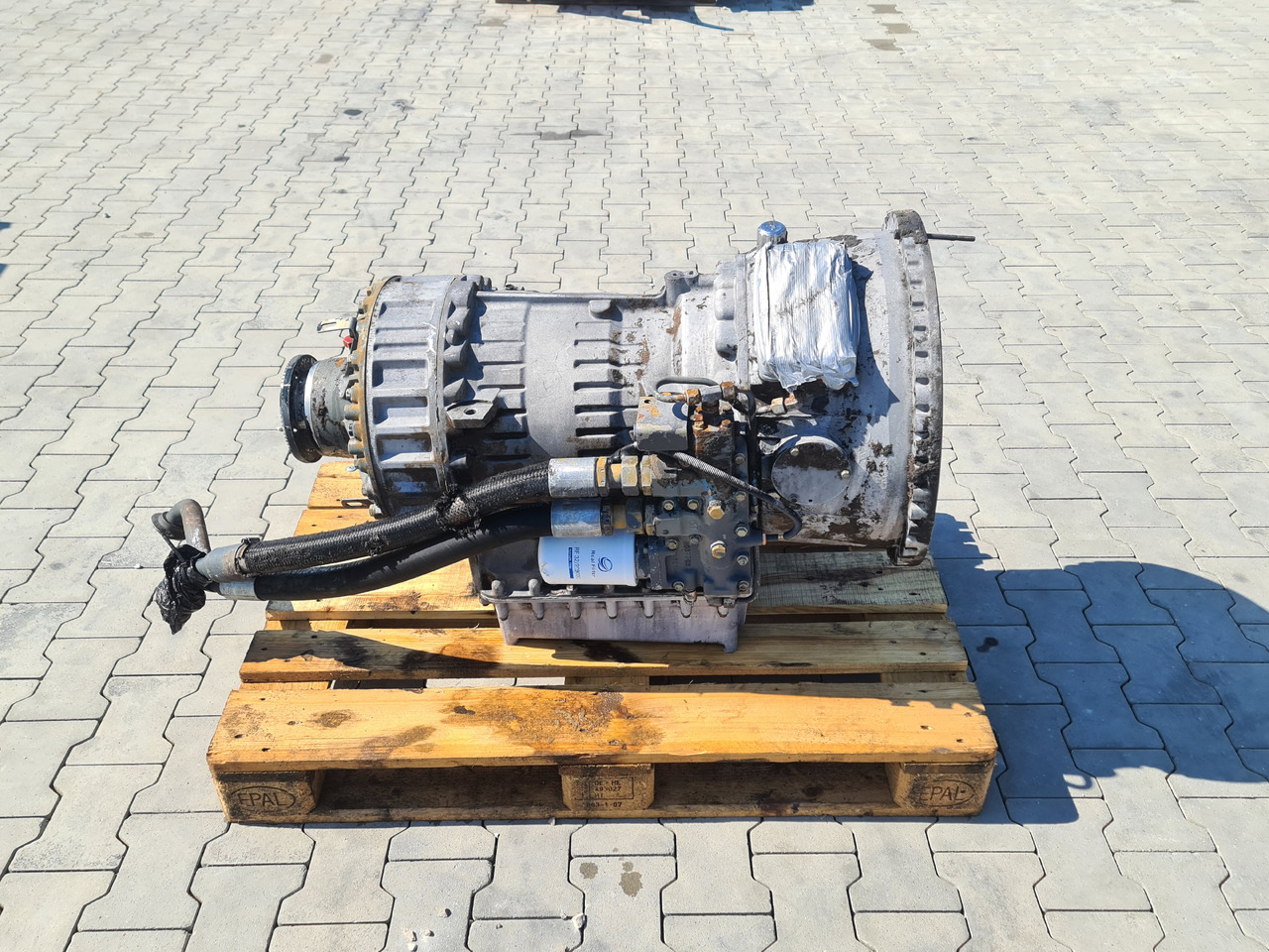 VOLVO FH FM GEARBOX / VT1906PT / POWERTRONIC / WORLDWIDE DELIVERY - Коробка передач: фото 1 VOLVO FH FM GEARBOX / VT1906PT / POWERTRONIC / WORLDWIDE DELIVERY - Коробка передач: фото 1