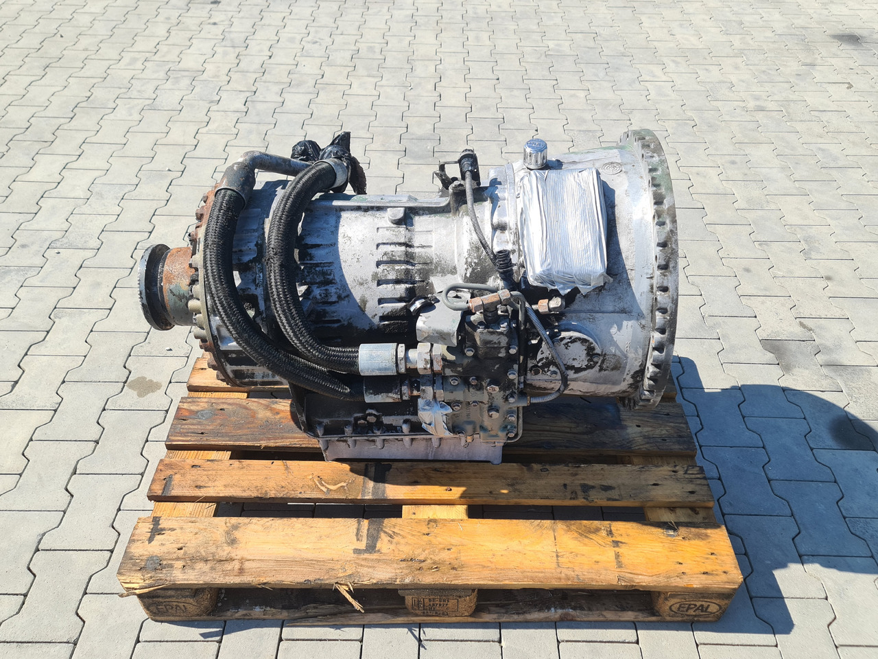 VOLVO FH FM / GEARBOX / VT1906PT / POWERTRONIC / WORLDWIDE DELIVERY - Коробка передач: фото 1 VOLVO FH FM / GEARBOX / VT1906PT / POWERTRONIC / WORLDWIDE DELIVERY - Коробка передач: фото 1