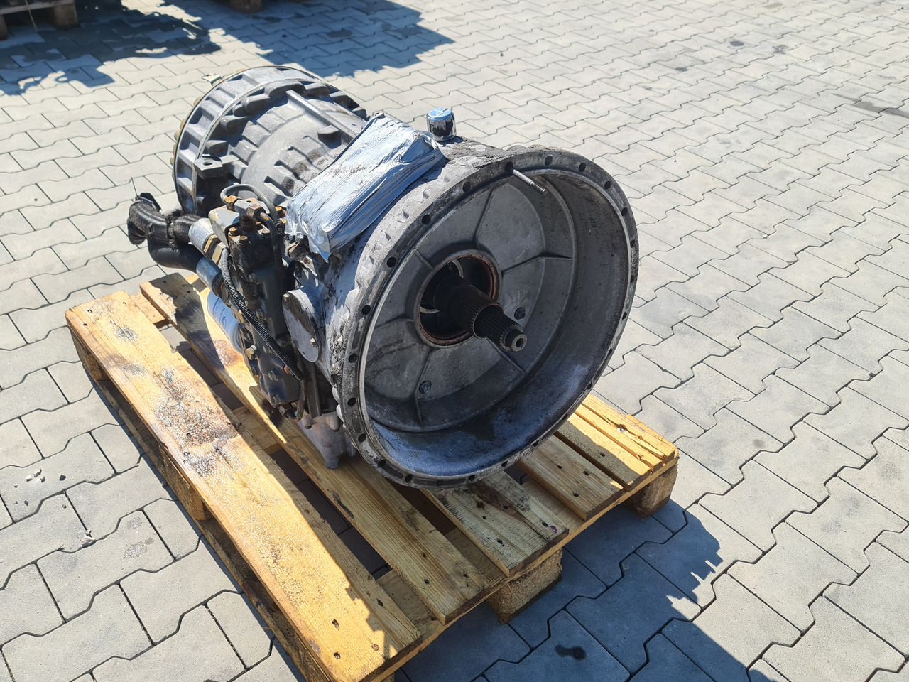 VOLVO FH FM GEARBOX / VT1906PT / POWERTRONIC / WORLDWIDE DELIVERY - Коробка передач: фото 2 VOLVO FH FM GEARBOX / VT1906PT / POWERTRONIC / WORLDWIDE DELIVERY - Коробка передач: фото 2