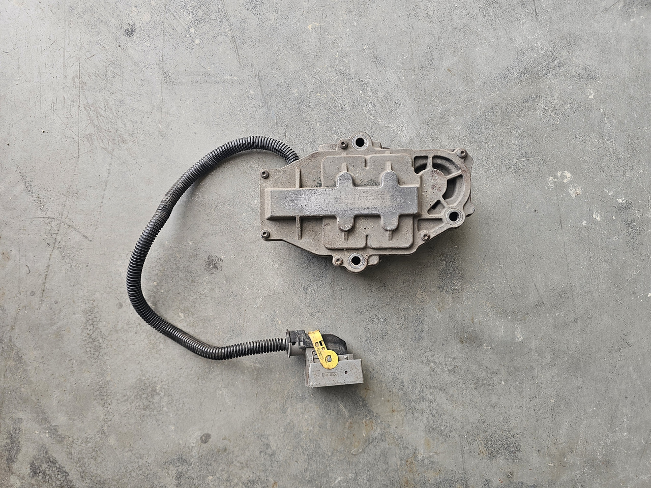 VOLVO FH4 FM4 / PWM CLUTCH VALVE / ISHIFT / 22327072 - Коробка передач и запчасти: фото 2 VOLVO FH4 FM4 / PWM CLUTCH VALVE / ISHIFT / 22327072 - Коробка передач и запчасти: фото 2