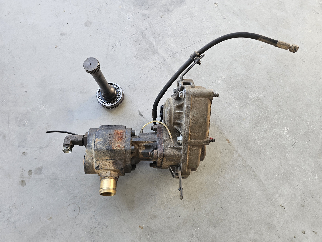 VOLVO HYDRAULIC SET PTO PUMP SHAFT / VOLVO FH FM FH4 FH5 / WORLDWIDE DELIVERY - Гидравлика: фото 1 VOLVO HYDRAULIC SET PTO PUMP SHAFT / VOLVO FH FM FH4 FH5 / WORLDWIDE DELIVERY - Гидравлика: фото 1