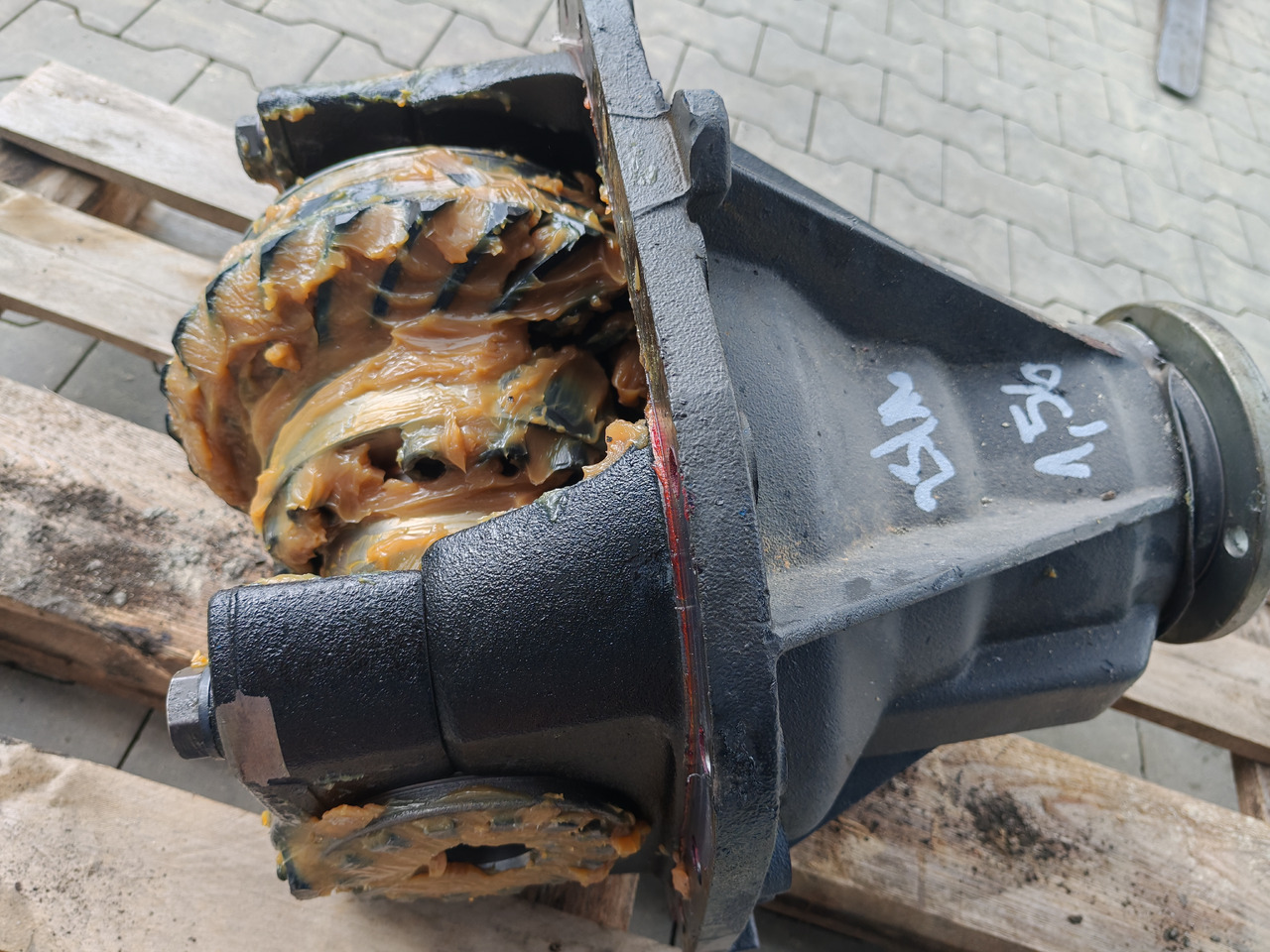 VOLVO RTH2610B / DS70H / RATIO: 1.56 16x25 / DIFFERENTIAL / NEW - Задняя ось: фото 4 VOLVO RTH2610B / DS70H / RATIO: 1.56 16x25 / DIFFERENTIAL / NEW - Задняя ось: фото 4