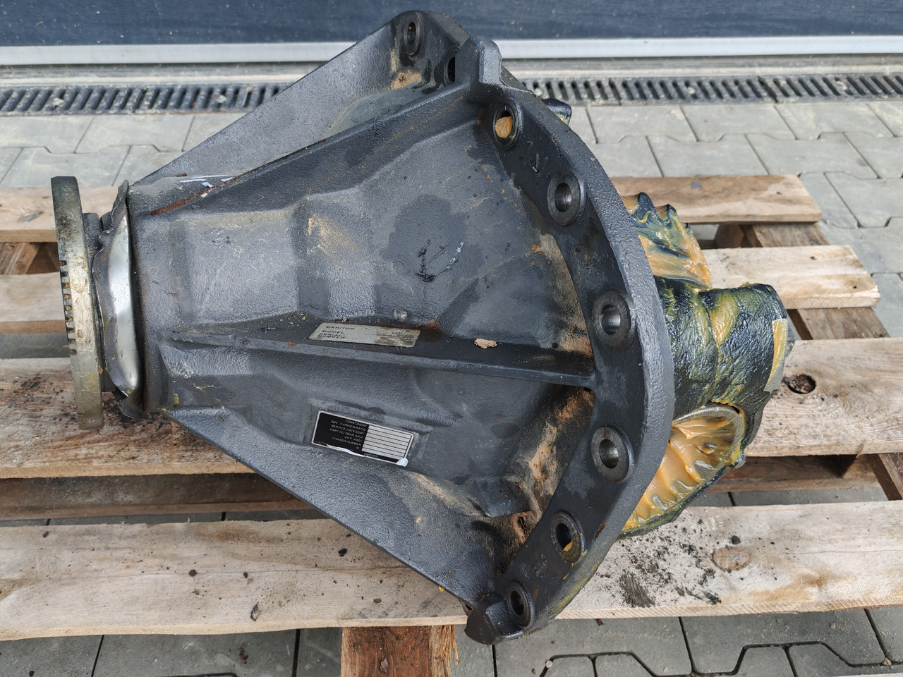 VOLVO RTH2610B / DS70H / RATIO: 1.56 16x25 / DIFFERENTIAL / NEW - Задняя ось: фото 5 VOLVO RTH2610B / DS70H / RATIO: 1.56 16x25 / DIFFERENTIAL / NEW - Задняя ось: фото 5