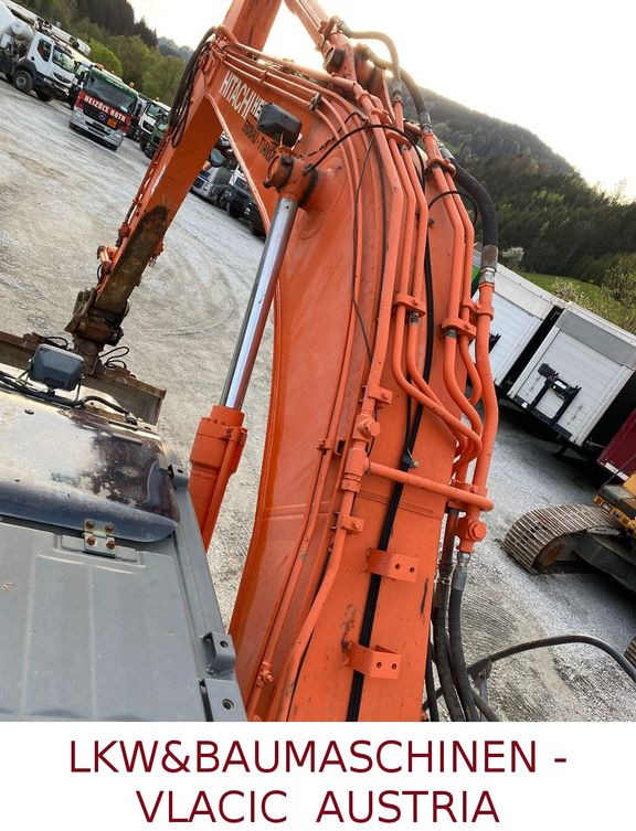 Гусеничный экскаватор Hitachi ZX 225 USLC-3: фото 18