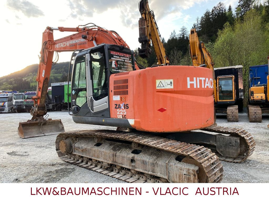 Гусеничный экскаватор Hitachi ZX 225 USLC-3: фото 13