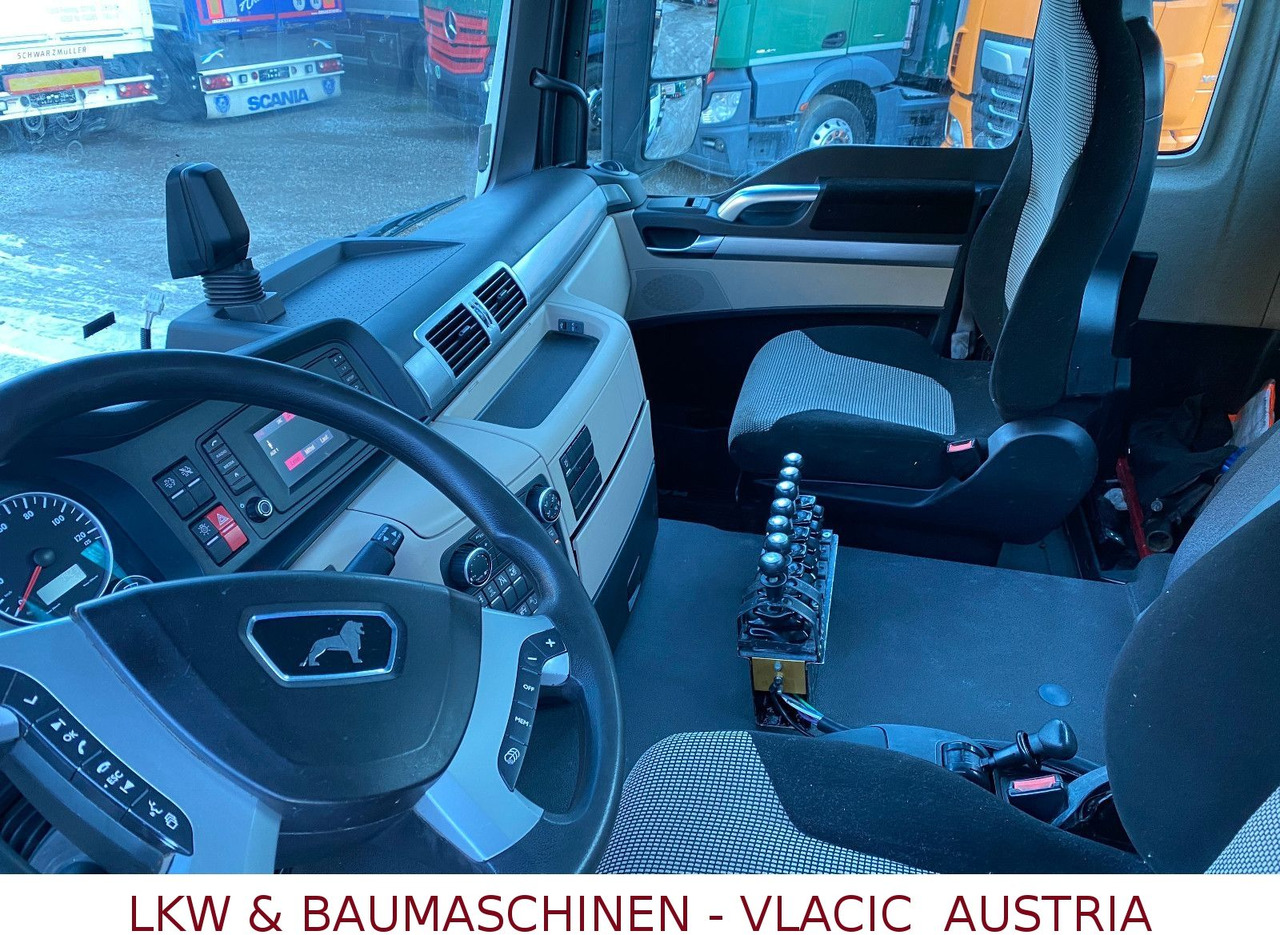 Самосвал MAN TGS 26.420 6x2 Lift/Lenk vorlaufachsen: фото 11 Самосвал MAN TGS 26.420 6x2 Lift/Lenk vorlaufachsen: фото 11