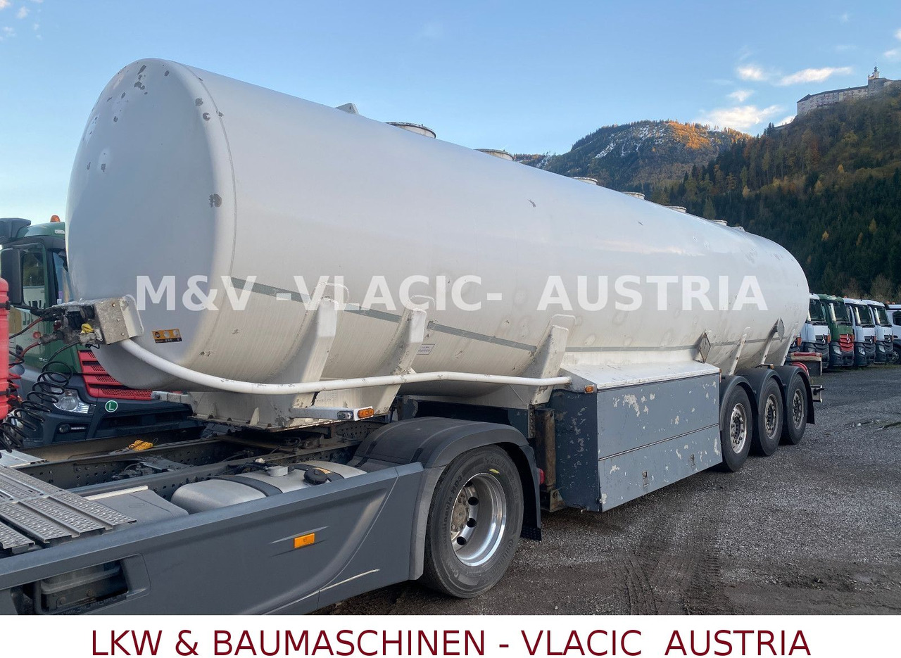 Schwarzmüller Benzin / Diesel 43000L 6Kammer Peillstab - Полуприцеп-цистерна: фото 1 Schwarzmüller Benzin / Diesel 43000L 6Kammer Peillstab - Полуприцеп-цистерна: фото 1