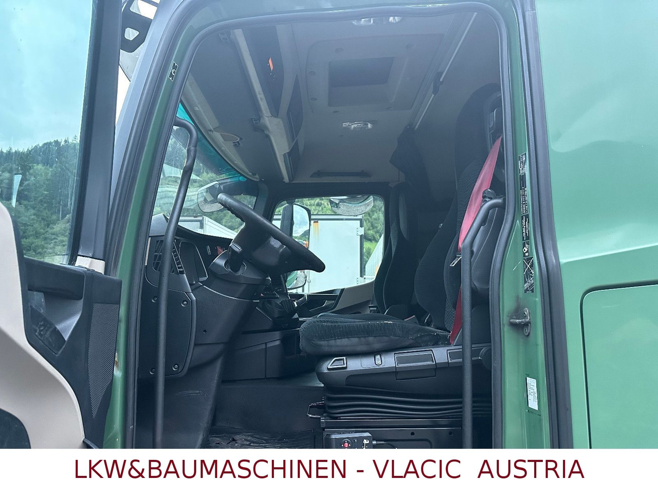 Mercedes-Benz Actros 1840 ADR - Тягач: фото 3 Mercedes-Benz Actros 1840 ADR - Тягач: фото 3