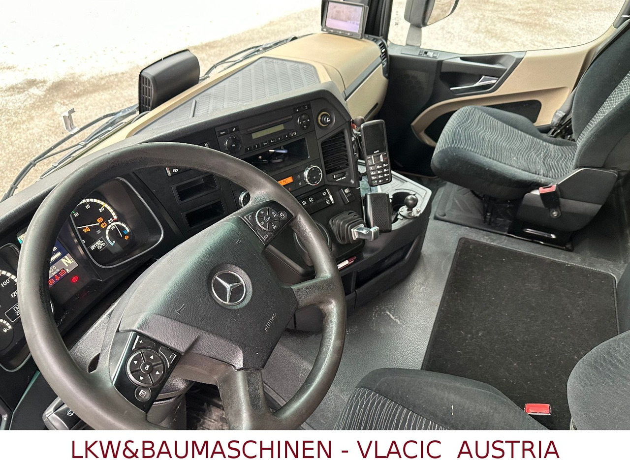Mercedes-Benz Actros 1840 ADR - Тягач: фото 4 Mercedes-Benz Actros 1840 ADR - Тягач: фото 4