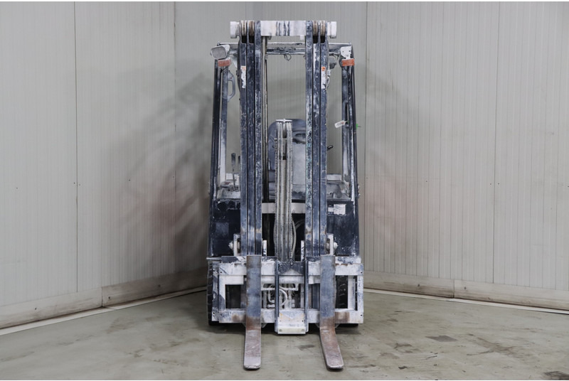 Doosan B18T-7 - Электропогрузчик: фото 3 Doosan B18T-7 - Электропогрузчик: фото 3