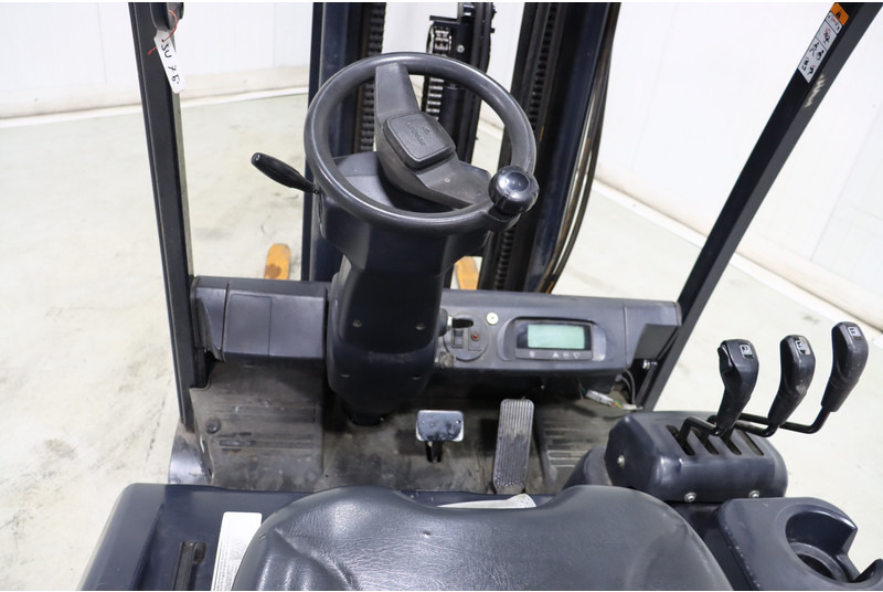 Doosan B20T-7 - Электропогрузчик: фото 2 Doosan B20T-7 - Электропогрузчик: фото 2