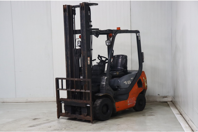 Komatsu FD18T-20 - Дизельный погрузчик: фото 4 Komatsu FD18T-20 - Дизельный погрузчик: фото 4